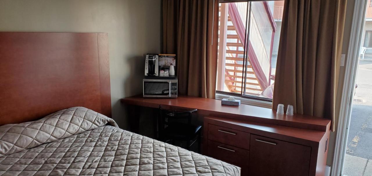 Motel Falcon Brossard Exterior photo