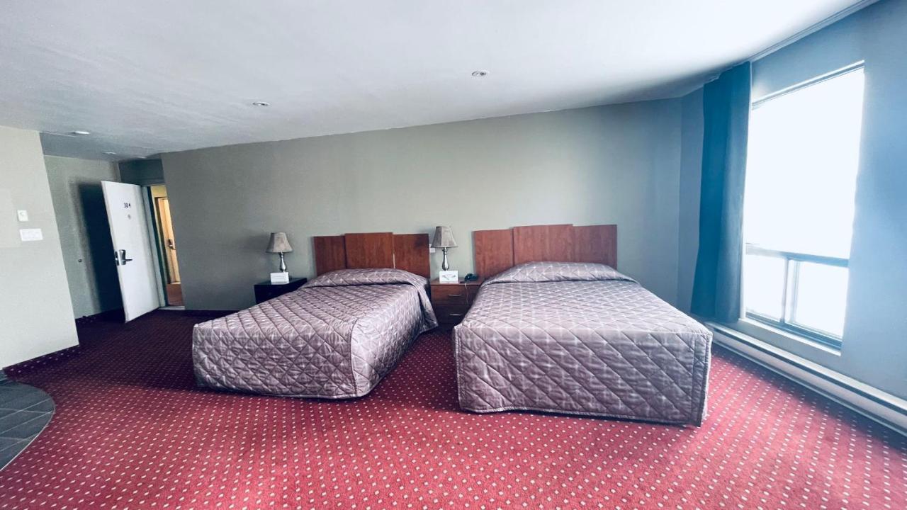 Motel Falcon Brossard Exterior photo