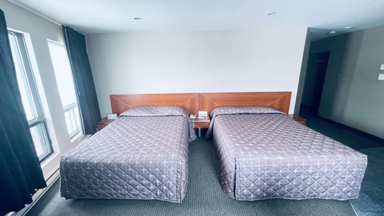Motel Falcon Brossard Exterior photo