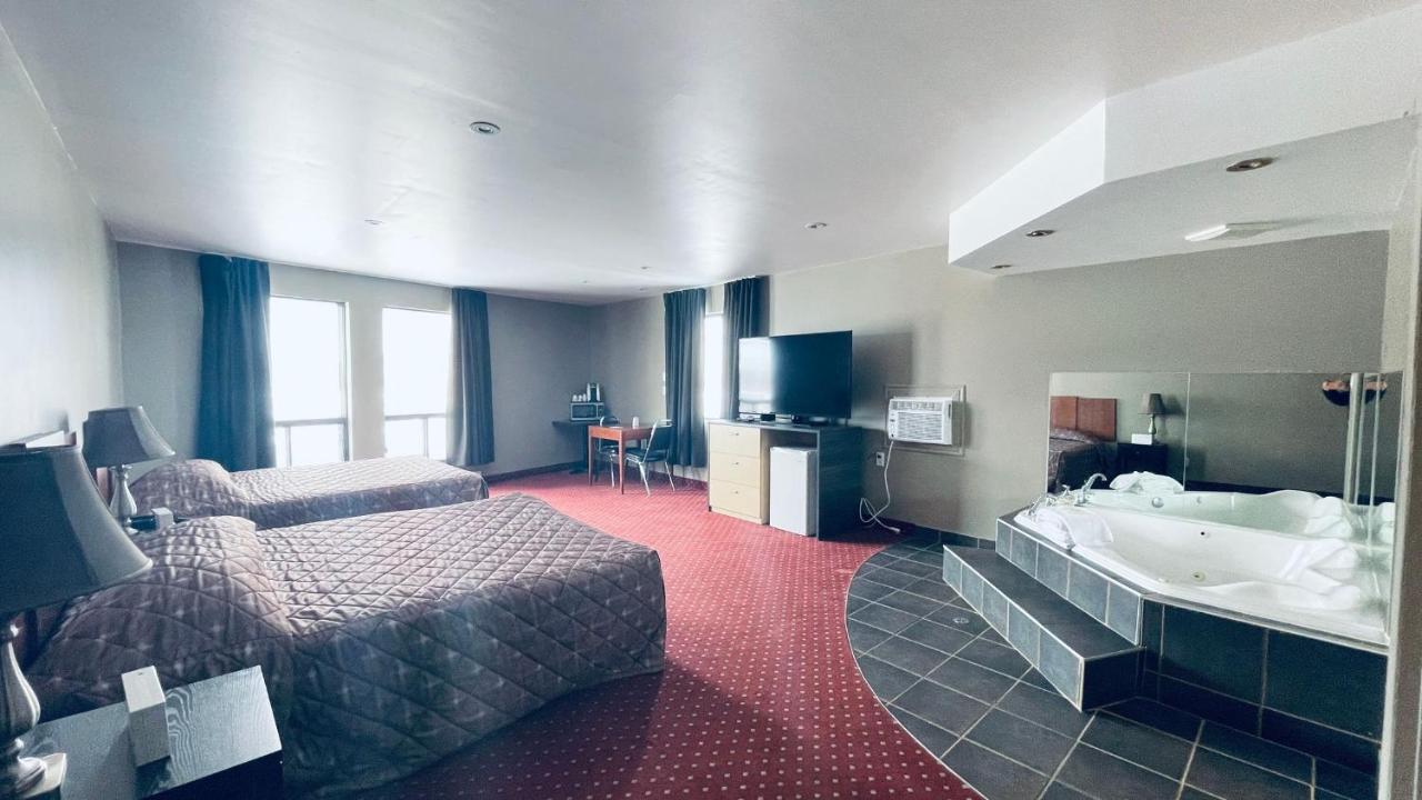 Motel Falcon Brossard Exterior photo
